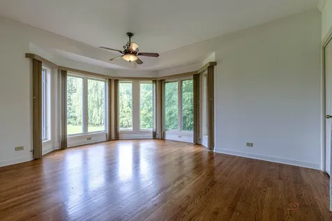 5420 Belmont Court Libertyville IL 60048