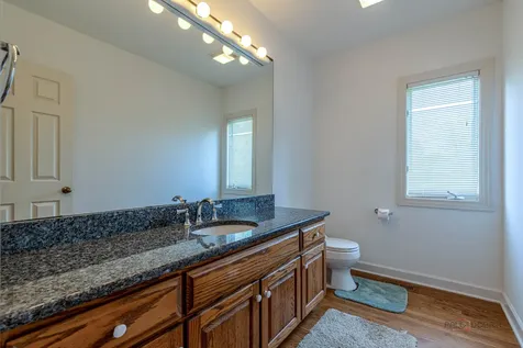 5420 Belmont Court Libertyville IL 60048