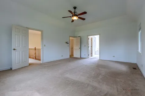 5420 Belmont Court Libertyville IL 60048