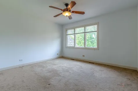 5420 Belmont Court Libertyville IL 60048