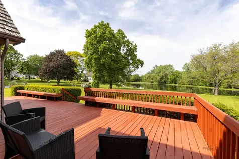 5420 Belmont Court Libertyville IL 60048