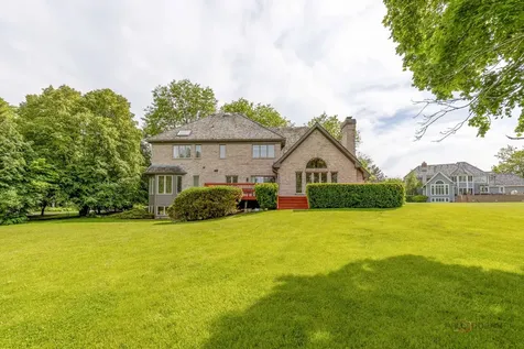 5420 Belmont Court Libertyville IL 60048