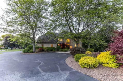 5420 Belmont Court Libertyville IL 60048