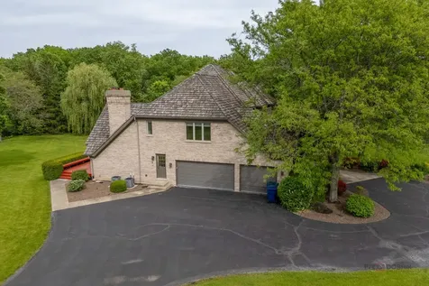 5420 Belmont Court Libertyville IL 60048