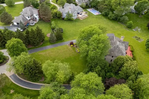 5420 Belmont Court Libertyville IL 60048