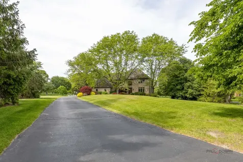 5420 Belmont Court Libertyville IL 60048