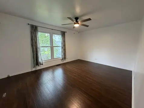 284 Hill Avenue Bartlett IL 60103