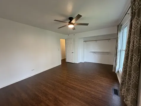 284 Hill Avenue Bartlett IL 60103
