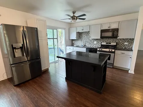 284 Hill Avenue Bartlett IL 60103