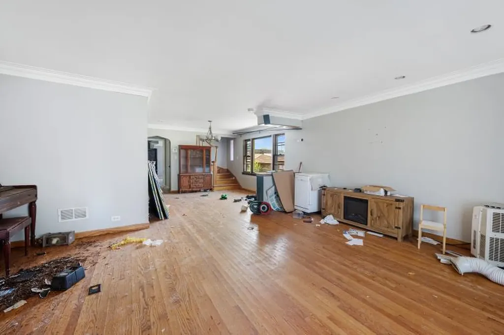 8445 South Wolcott Avenue Chicago IL 60620