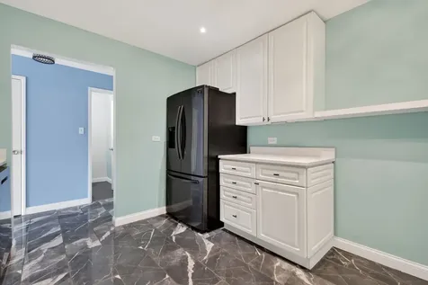 9540 Mayfield Avenue Oak Lawn IL 60453