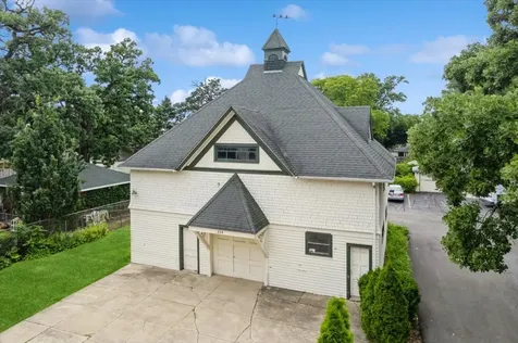 214 South State Street Elgin IL 60123