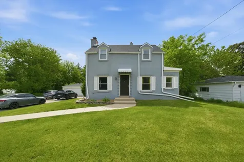 306 North Elmhurst Road Prospect Heights IL 60070