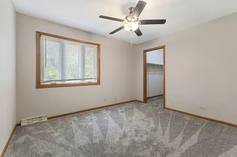 11716 South Black Forest Lane Palos Park IL 60464