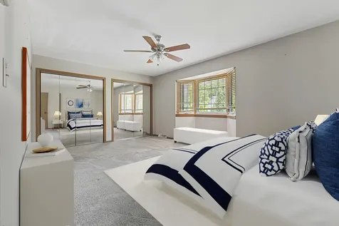 11716 South Black Forest Lane Palos Park IL 60464
