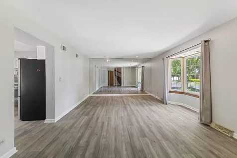 11716 South Black Forest Lane Palos Park IL 60464