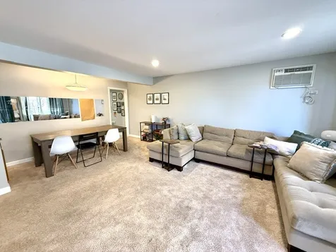 1930 Cherry Lane Northbrook IL 60062