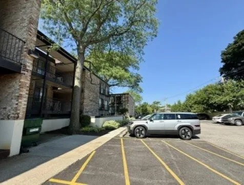 1930 Cherry Lane Northbrook IL 60062