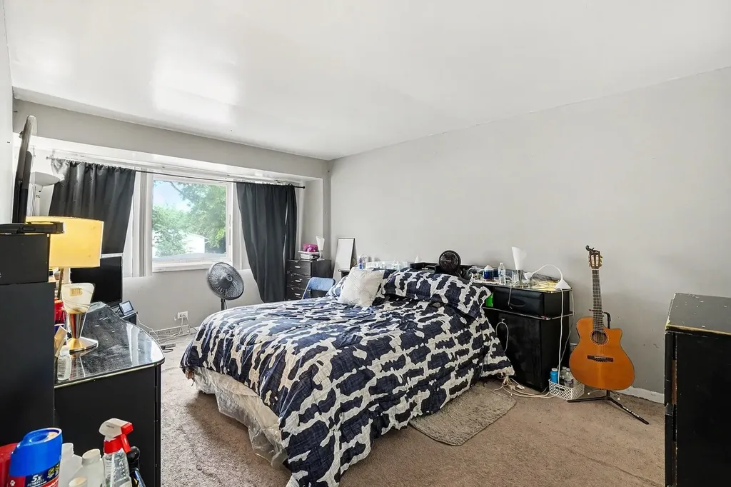 157 Thomas Road Bolingbrook IL 60440