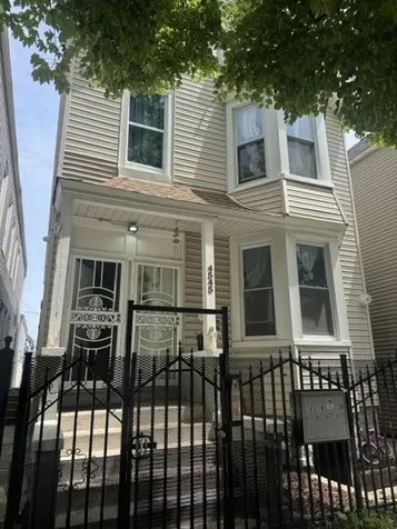 4545 South Hermitage Avenue Chicago IL 60609