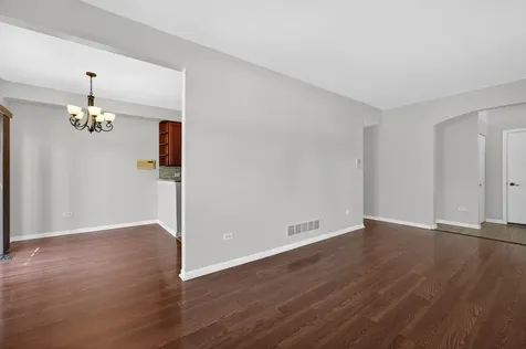 1051 Delta Drive Elgin IL 60123