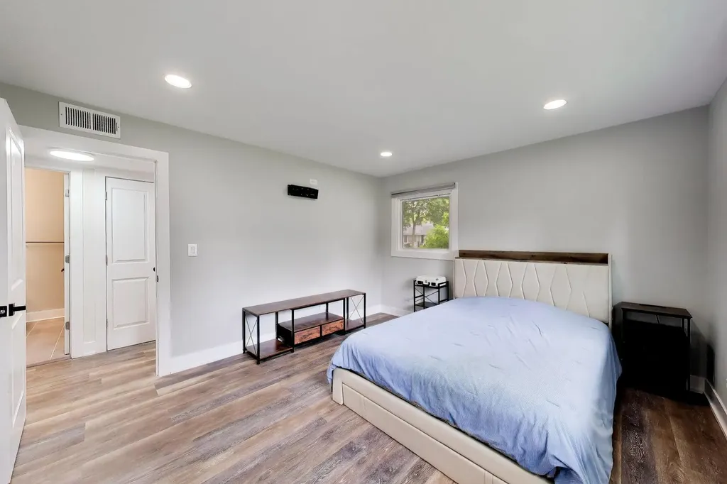 10 Rugby Road Lake Zurich IL 60047