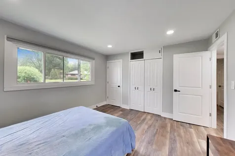 10 Rugby Road Lake Zurich IL 60047