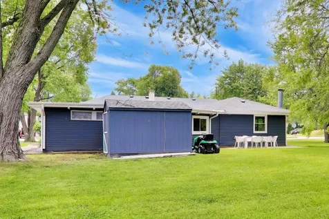 10 Rugby Road Lake Zurich IL 60047