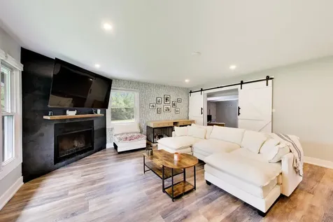 10 Rugby Road Lake Zurich IL 60047