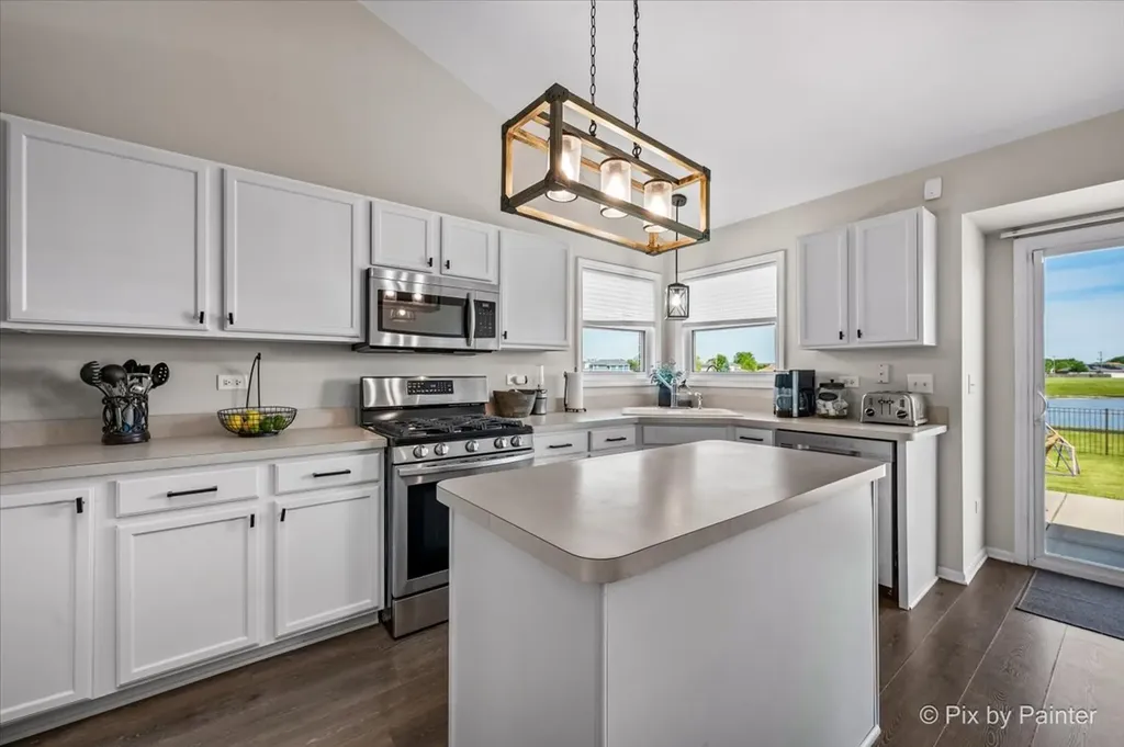 2827 Brett Drive New Lenox IL 60451