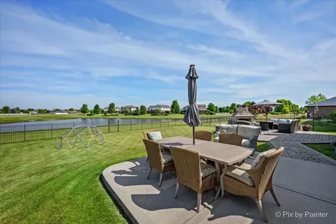 2827 Brett Drive New Lenox IL 60451