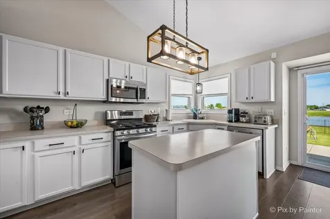2827 Brett Drive New Lenox IL 60451