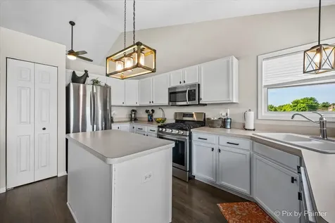 2827 Brett Drive New Lenox IL 60451