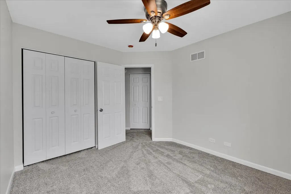 943 Four Seasons Boulevard Aurora IL 60504