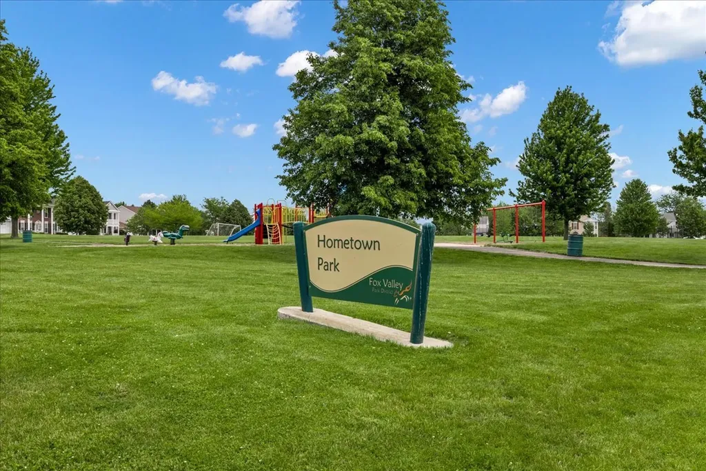 943 Four Seasons Boulevard Aurora IL 60504