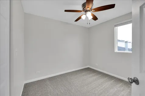943 Four Seasons Boulevard Aurora IL 60504