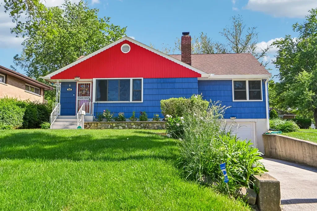 696 2ND Street Crete IL 60417