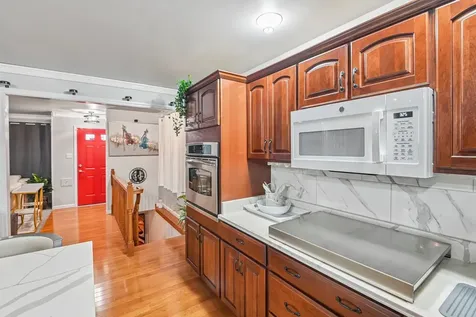 696 2ND Street Crete IL 60417