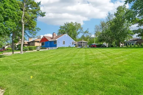 696 2ND Street Crete IL 60417