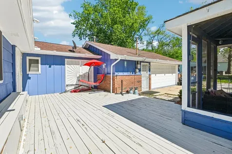 696 2ND Street Crete IL 60417