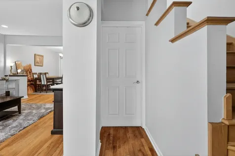 6602 West Montrose Avenue Harwood Heights IL 60706