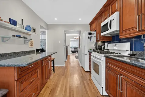 6602 West Montrose Avenue Harwood Heights IL 60706