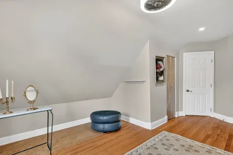 6602 West Montrose Avenue Harwood Heights IL 60706
