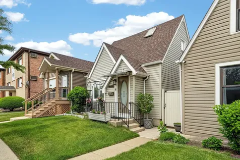 6602 West Montrose Avenue Harwood Heights IL 60706