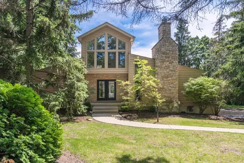 3N010 Lakeview Court West Chicago IL 60185