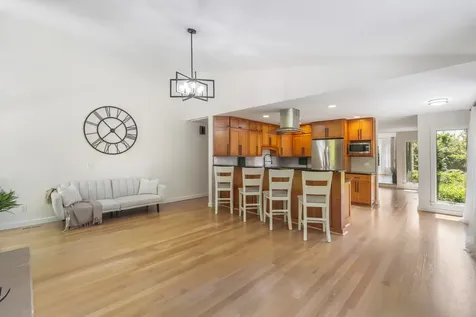 3N010 Lakeview Court West Chicago IL 60185