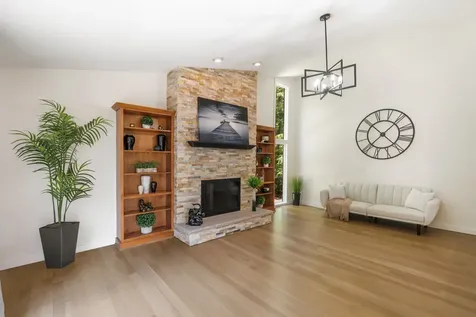3N010 Lakeview Court West Chicago IL 60185
