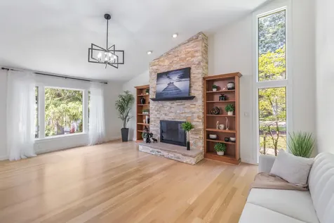 3N010 Lakeview Court West Chicago IL 60185