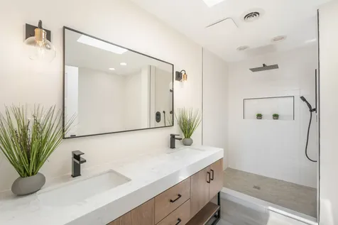 3N010 Lakeview Court West Chicago IL 60185