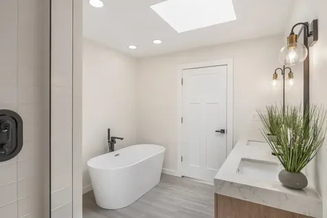 3N010 Lakeview Court West Chicago IL 60185